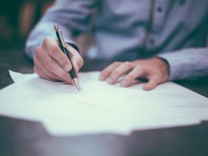 Documentos finales de escritura y sello